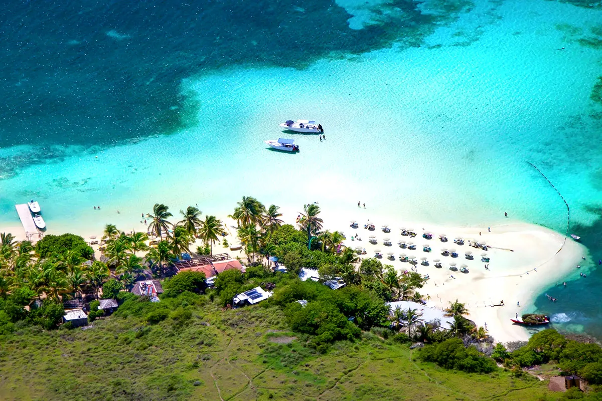 Fly to Saint Martin with St Barth Executive